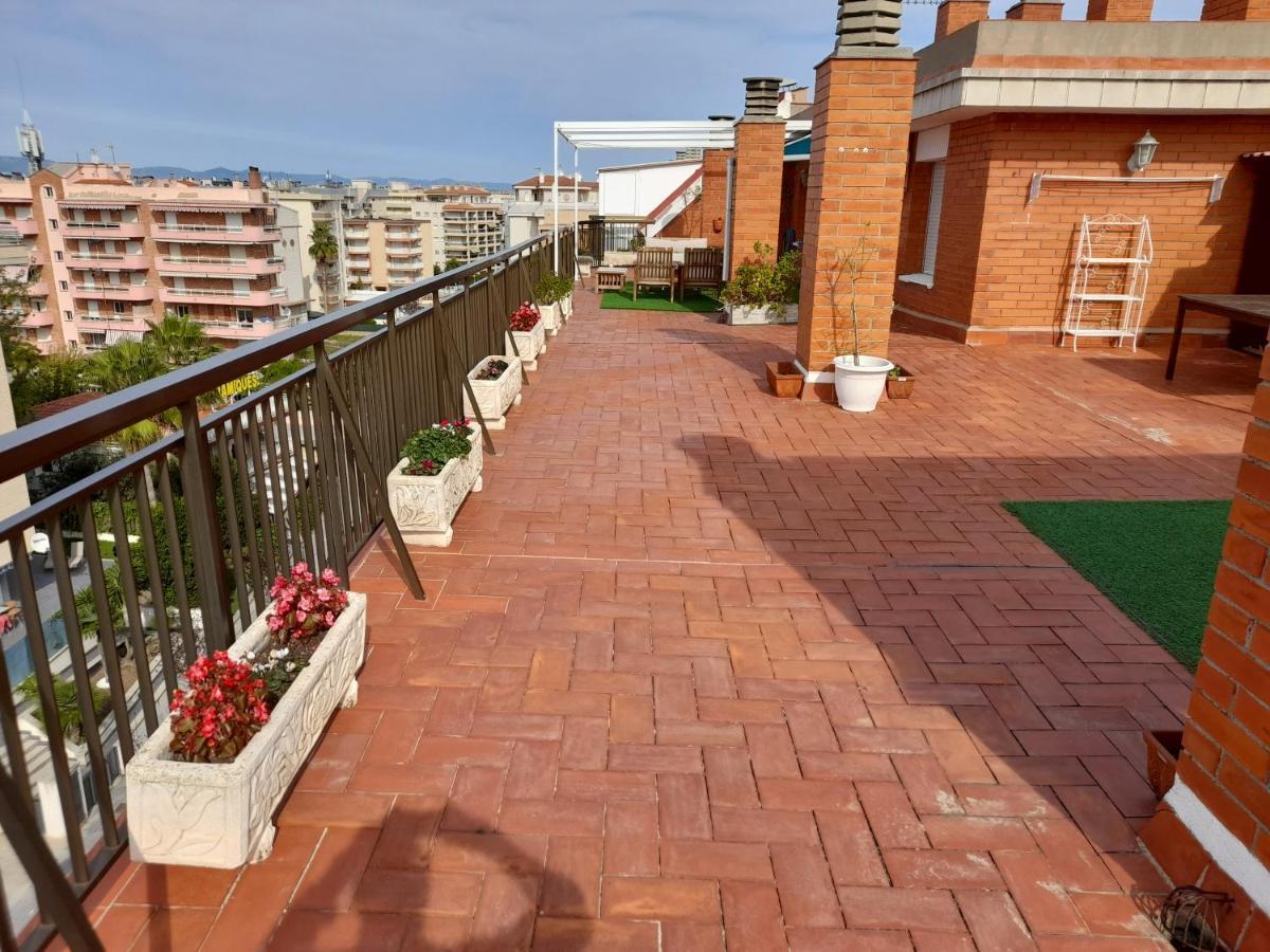 Apartament Atico Isaac Albeniz La Pineda Zewnętrze zdjęcie